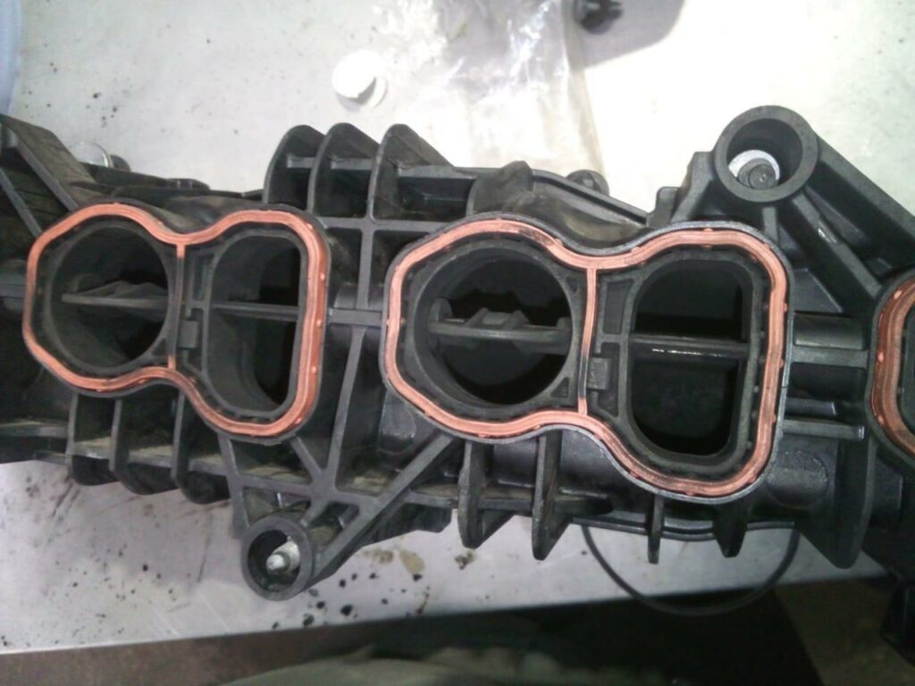 Сажа во впускном коллекторе двигателя N57 3.0 дизель (F15) - Автосервис ...