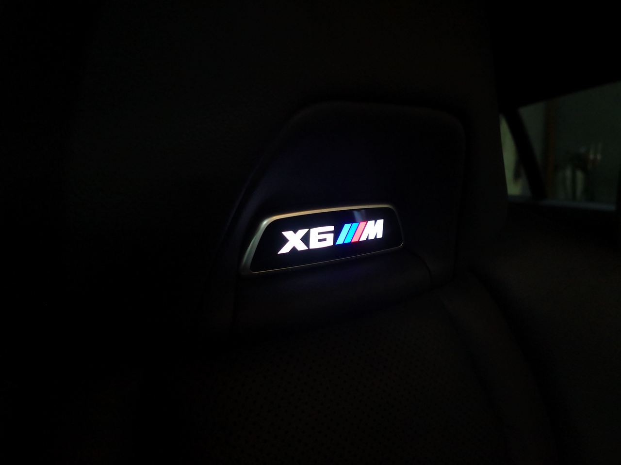 Подсветка подголовника передних сидений, X6M, аксессуар BMW