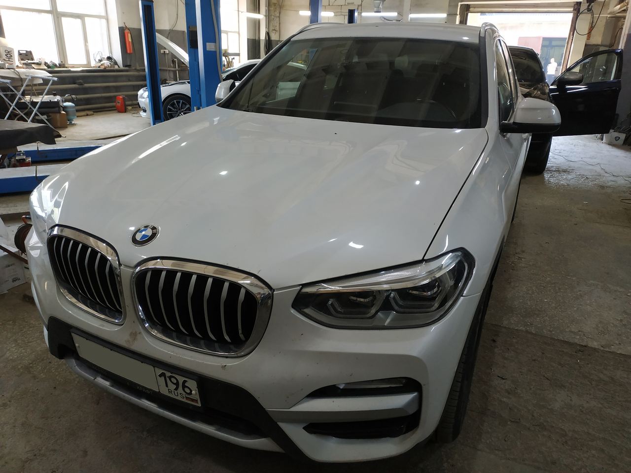 BMW X3 G01 20d 2018, вид спереди