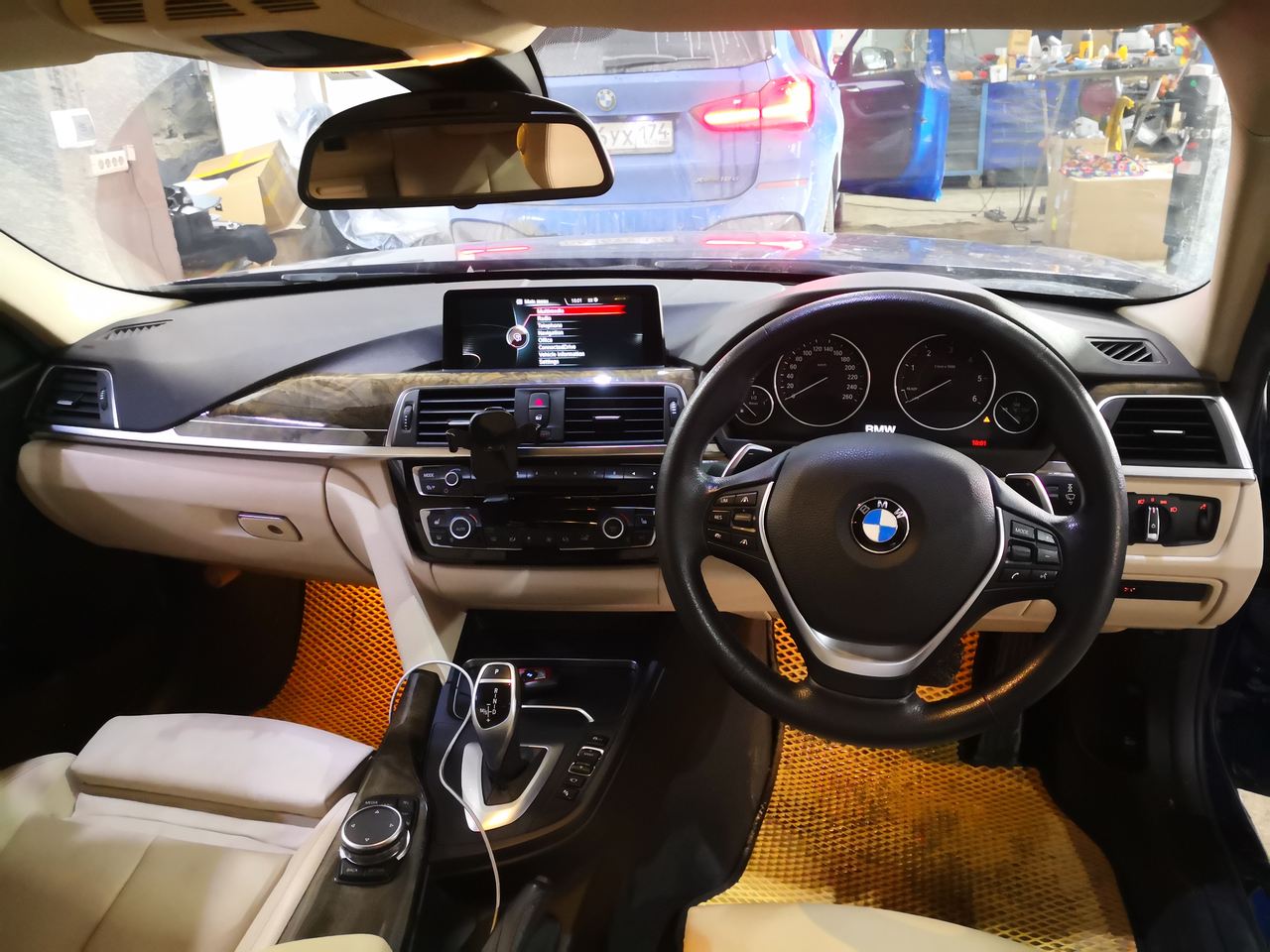 правый руль BMW F30 320d 2015