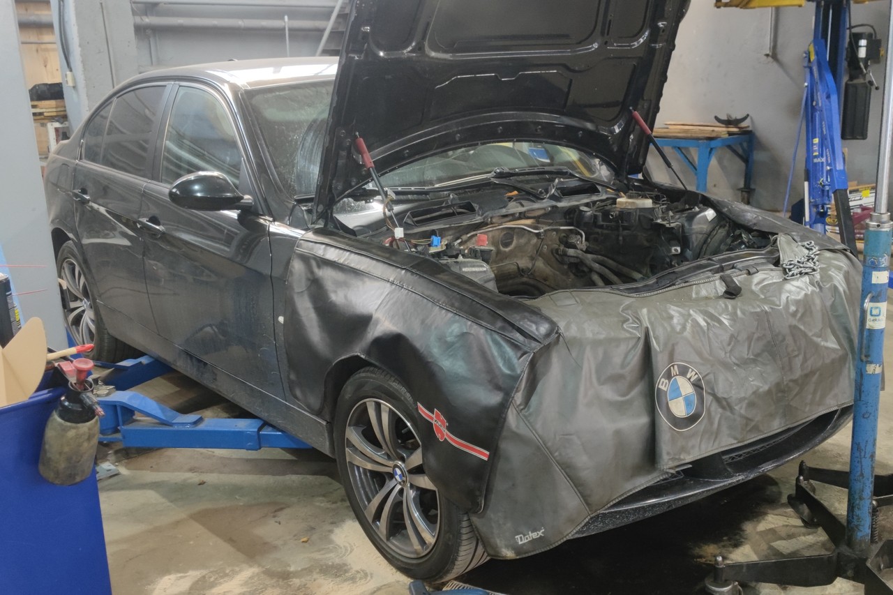 ремонт BMW E90 325i в автосервисе BMWupgrade Екатеринбург