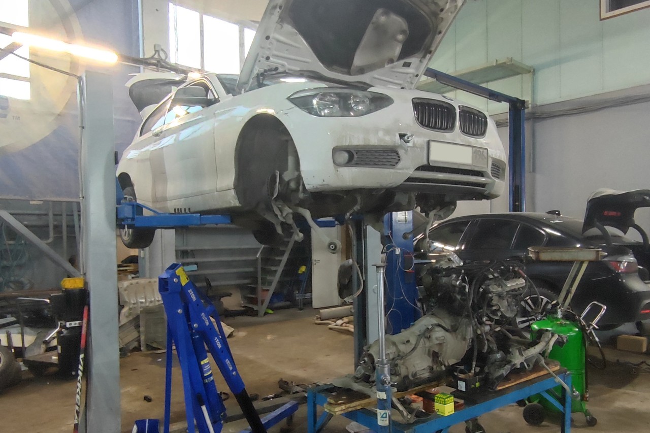 BMW F21 116i 2013 г.в., замена двигателя