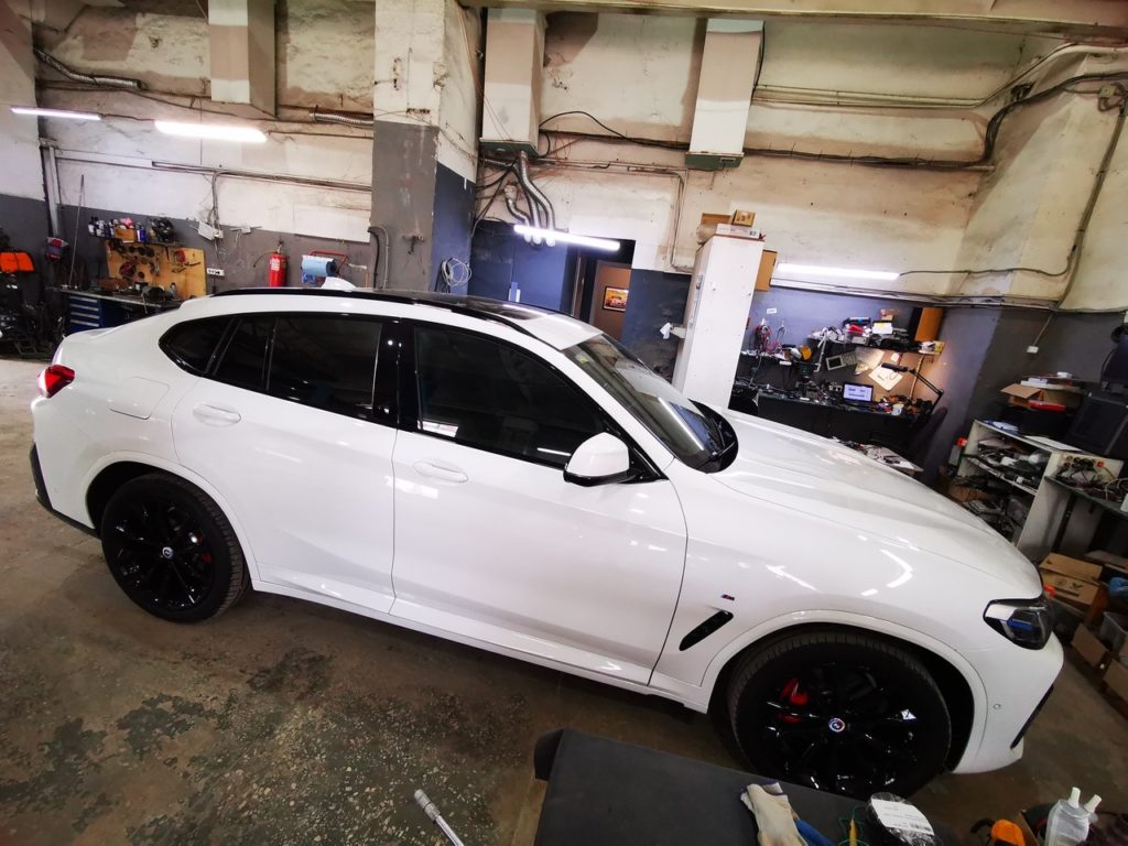 BMW G02 в автосервисе BMWupgrade